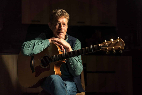 17 mei 15 uur  Adri de Boer  'de Friese troubadour'